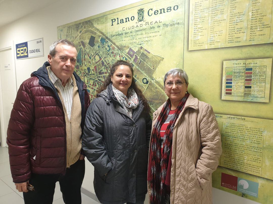 Mercedes Fernández, José Luis Carla y Francisca Trapero son parte del grupo que ha organizado la I Olimpiada Matemática en el Sáhara