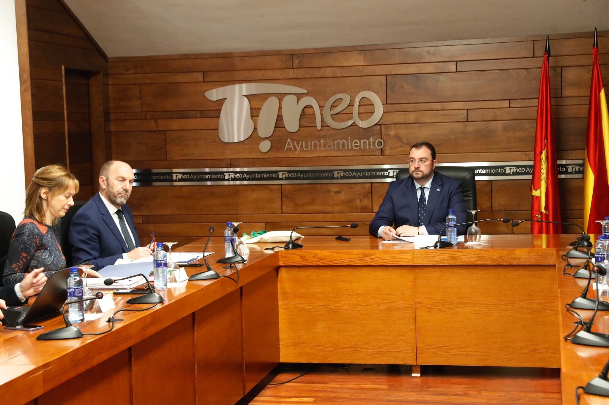 Reunión del Consejo de Gobierno en Tineo.