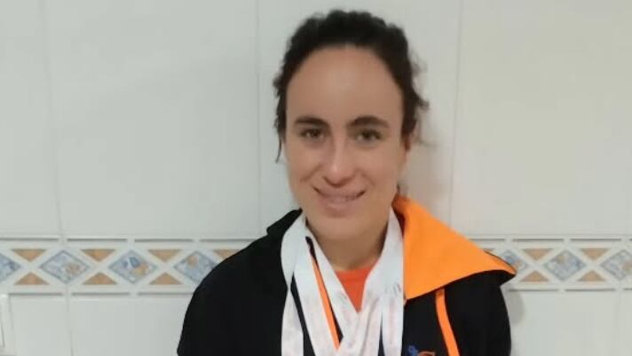 Nadia Vizcaíno volvió de Canarias con tres medallas de bronce