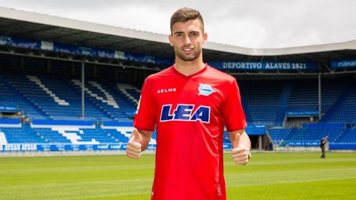 Antonio Sivera jugará cedido en el Almería hasta final de temporada