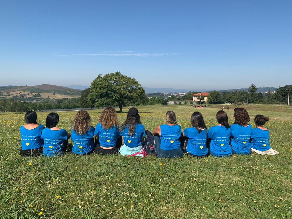 Mujeres haciendo el Camino de Santiago con Rosa Malospelos