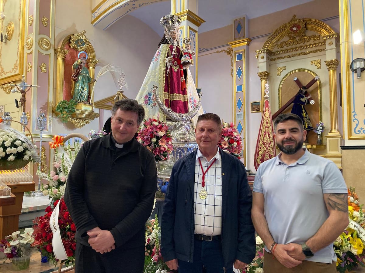 Los Dolores vive la visita histórica de la Virgen de la Fuensanta como "un día de fiesta"