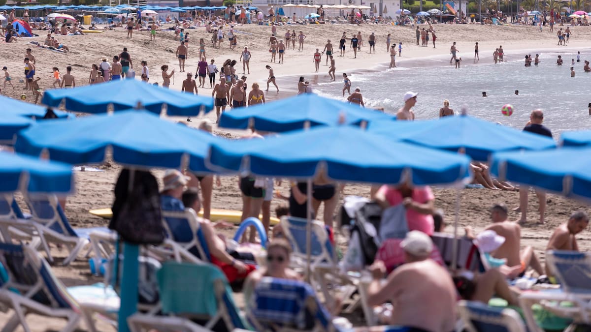 Paco Déniz: "Empieza a cundir el sentimiento de desposesión, es decir, este lugar ya nos lo han quitado, ya no es para mí"