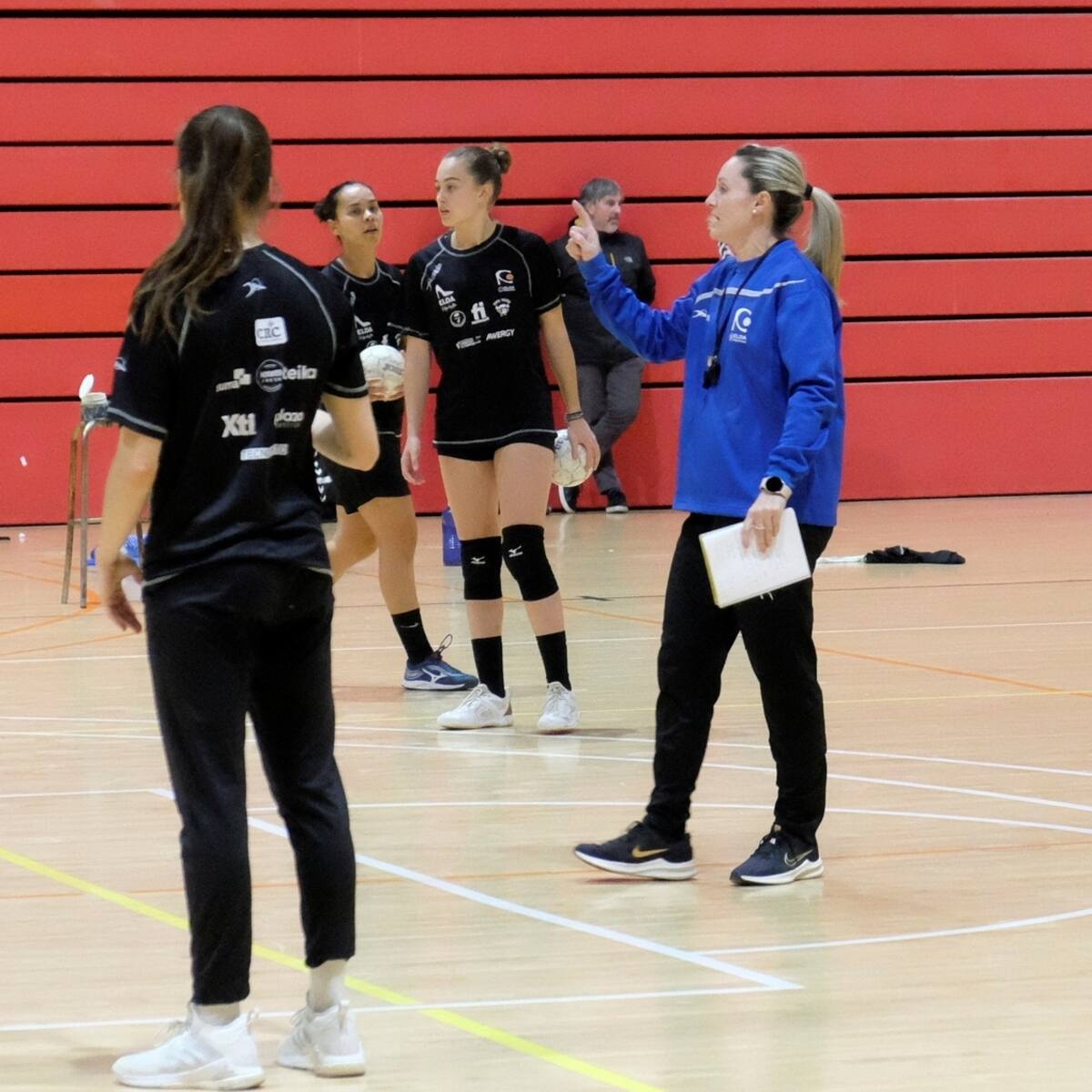 El Elda Prestigio intensifica su puesta a punto para la vuelta a la competición