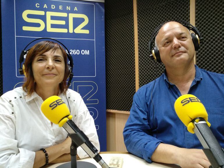 Carmela berrocal y Pepe Díaz hablan de la XIII Semana del Teatro que organiza Barrio Vivo en Algeciras.