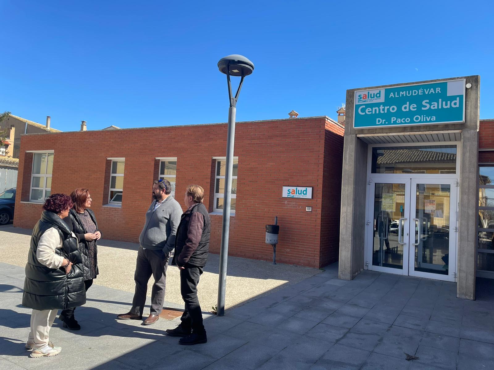 Alcaldes socialistas de la Hoya en el Centro de Salud de Almudévar