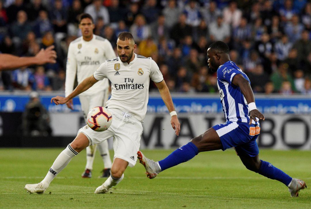 Benzema, en una acción en el partido contra el Alavés de la pasada jornada