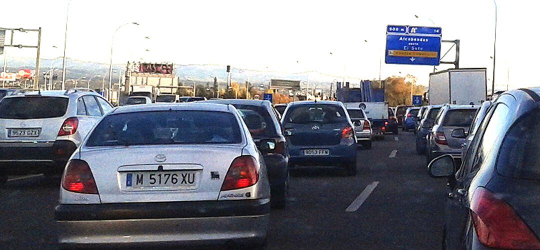 Atasco en la A-1 a la altura de Alcobendas