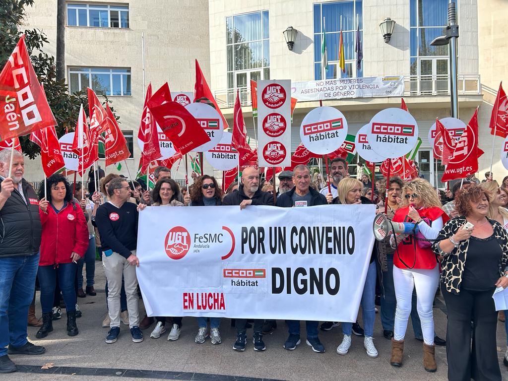 Protesta por un convenio de limpieza digno en Jaén.