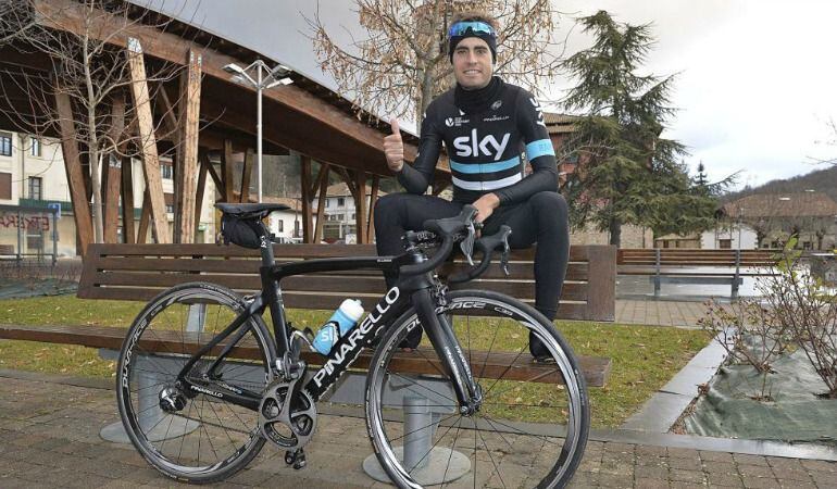 Mikel Landa, baja de última hora para la Vuelta Ciclista a España.