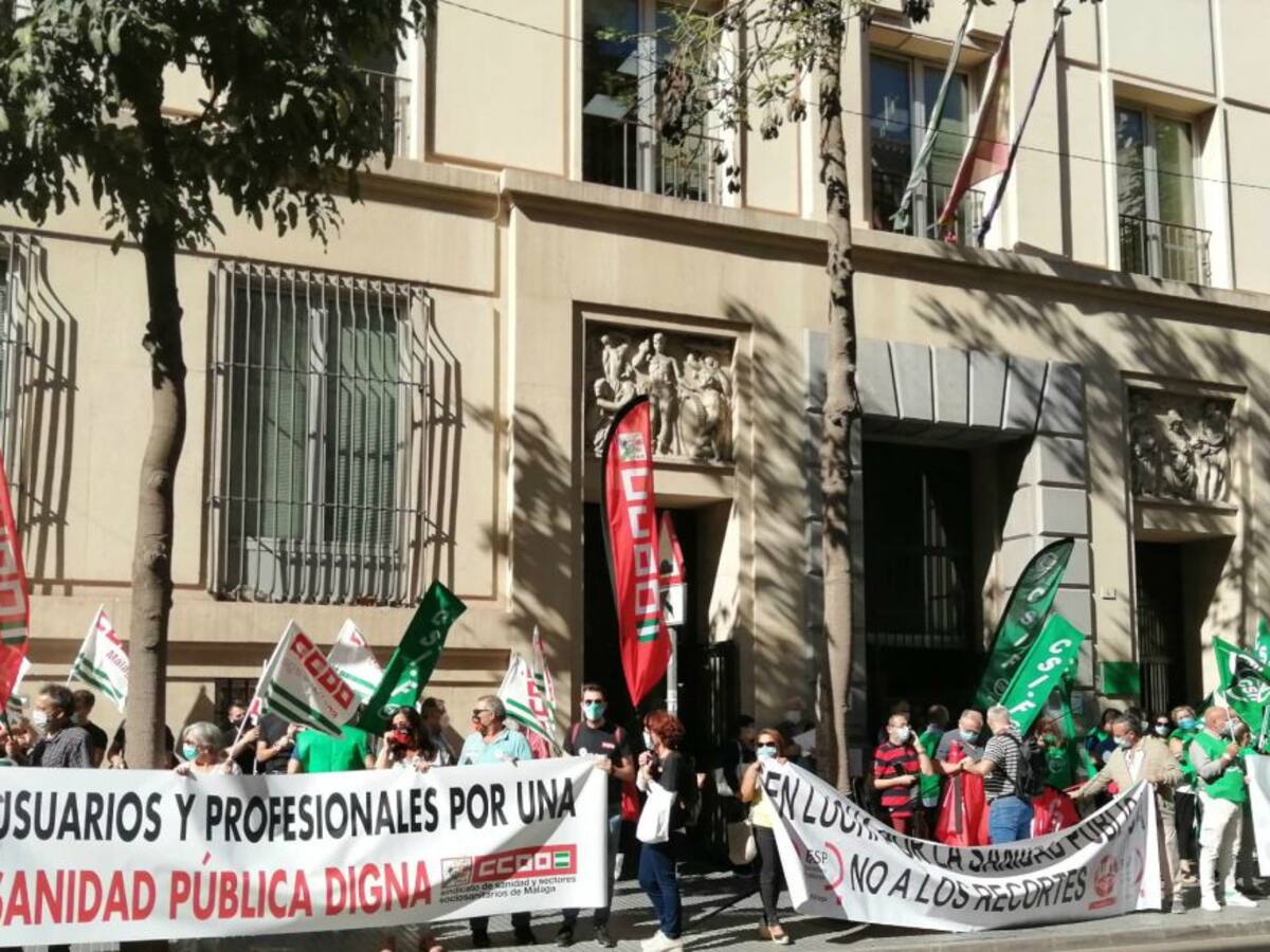 Sanitarios y usuarios reclaman medidas urgentes para mejorar la atención en los centros de salud