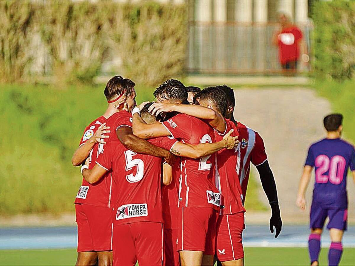 (1-0): El Almería pisa el acelerador