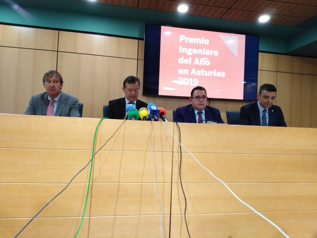 Enrique Macián, ejecutivo de DuPont, preside el jurado de los premios a los mejores ingenieros.