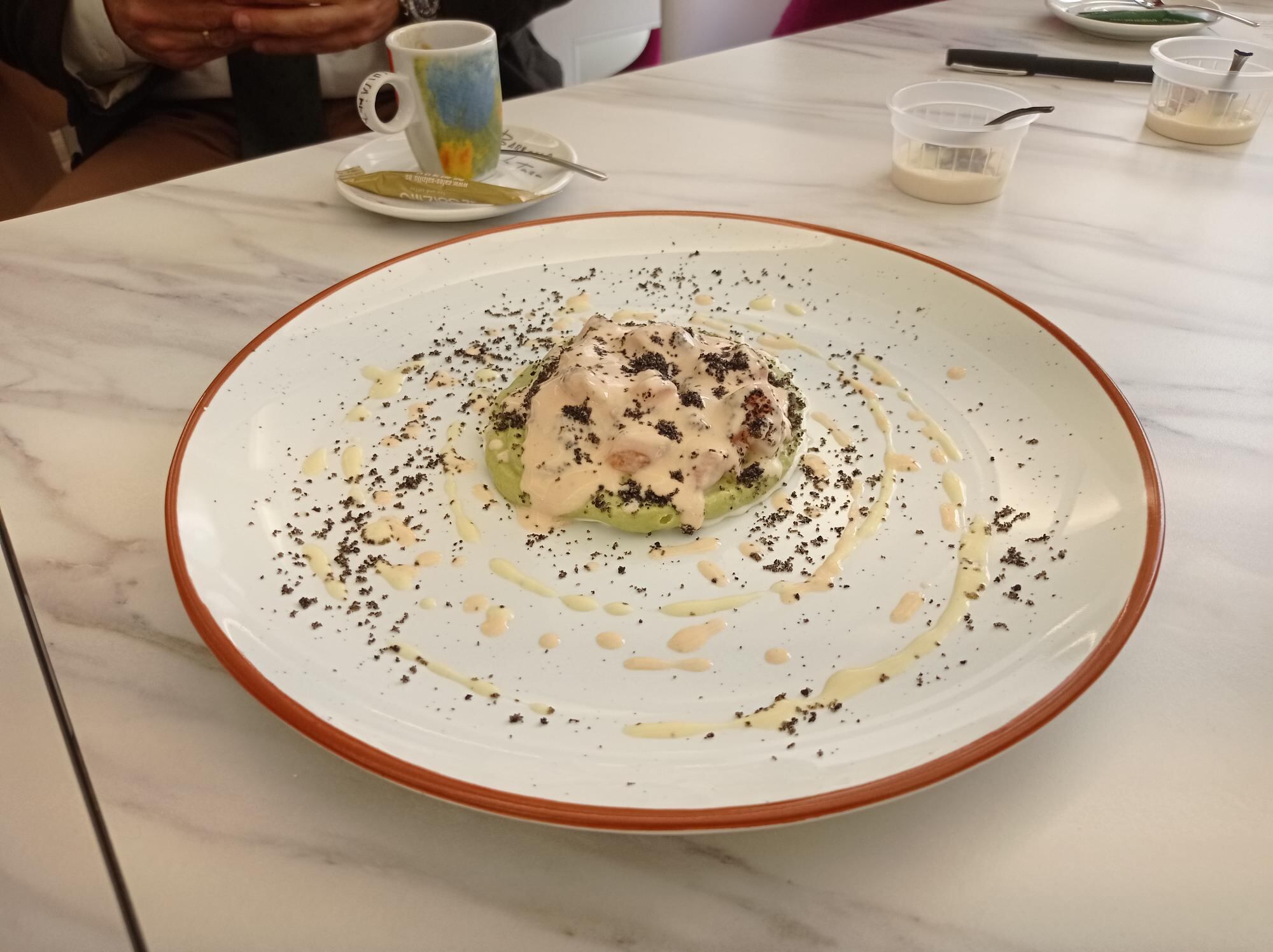 El Paso Blanco inaugura su nuevo restaurante Tr3s en la casa del paso