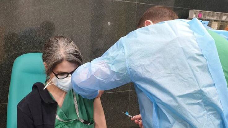 Entrevista a Ana Souto, neumóloga del CHUAC y una de las primeras vacunadas (13/1/2021)