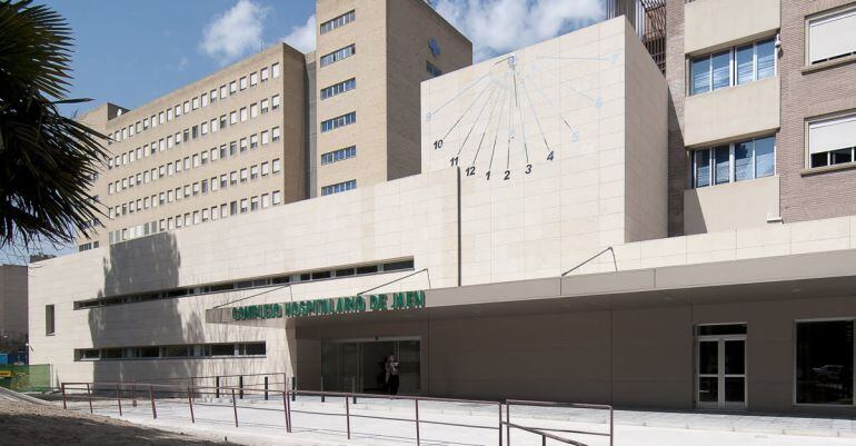 El niño permanece en la UCI del Hospital Materno Infantil de Jaén