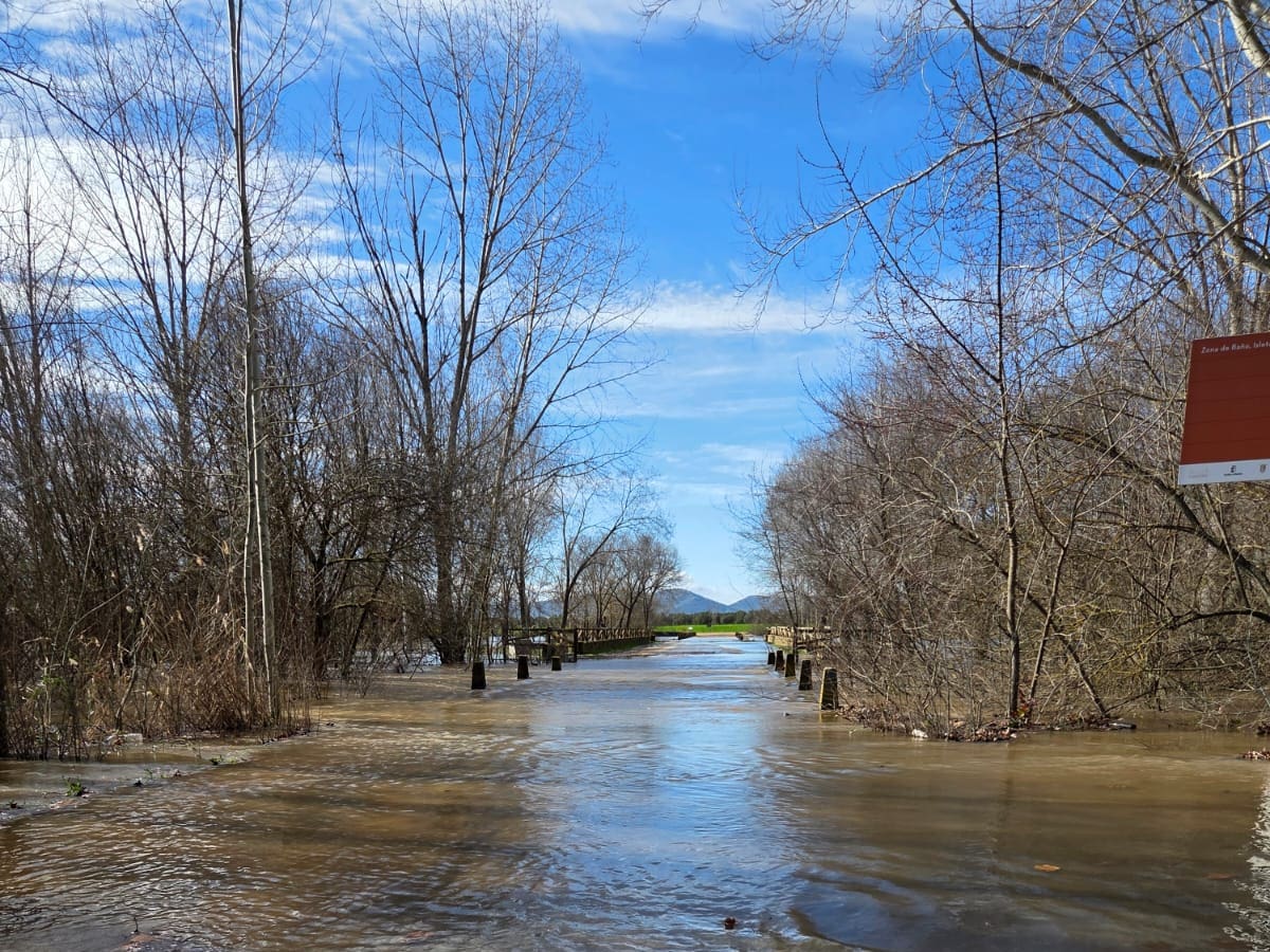 Los municipios cercanos al Bullaque piden "tranquilidad" a sus vecinos ante la crecida del río
