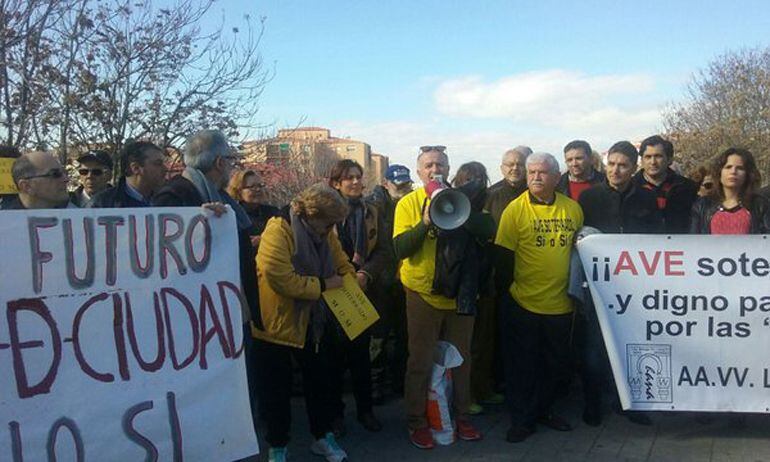 Protestas reivindicando el ferrocarril en Granada