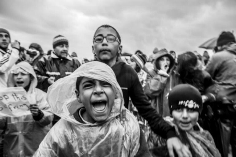 Una de las fotografías expuestas en la Asamblea