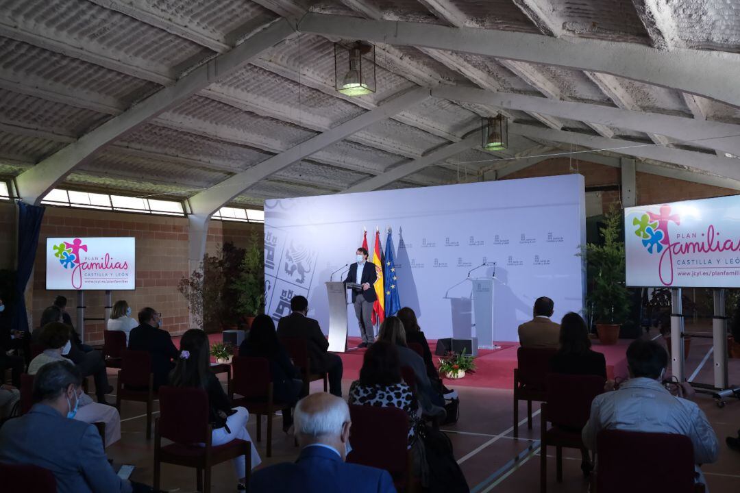 El presidente de la Junta, Alfonso Fernández Mañueco, durante su intervención en Naturávila