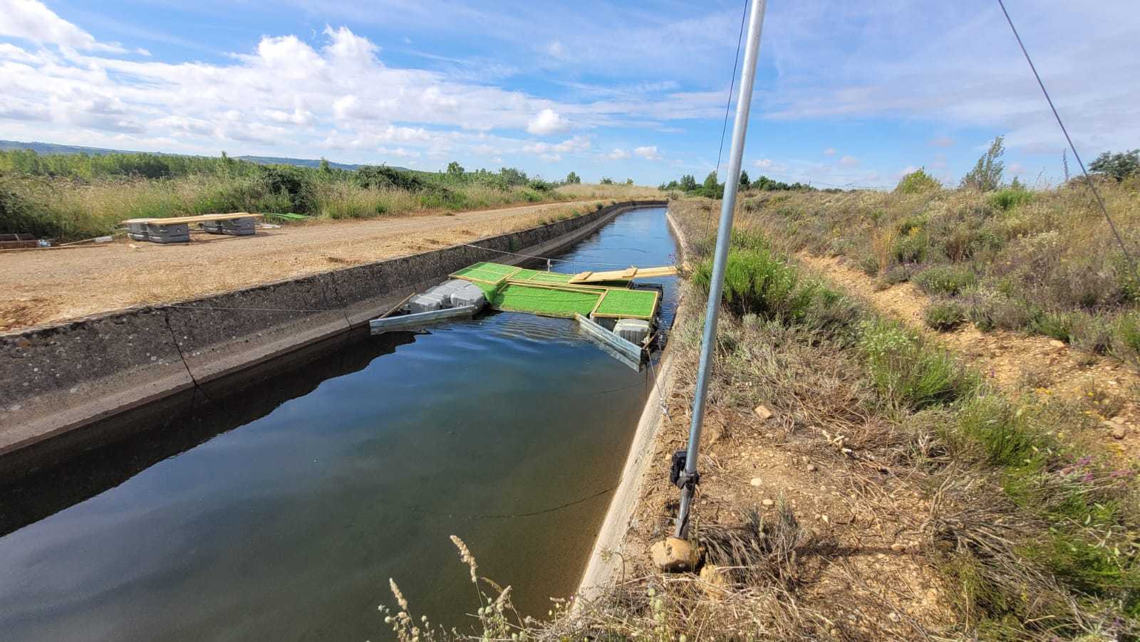 Nuevos dispositivos instalados por la CHD en el canal de Arriola para reducir las muertes de fauna silvestre