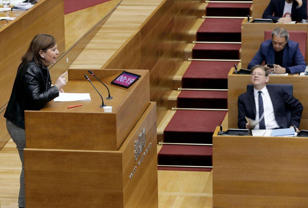 La Portavoz del PPCV, Isabel Bonig, interviene en la sesión de control en Les Corts.