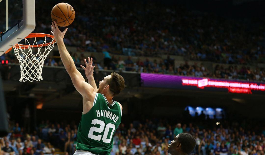 Gordon Hayward, durante el partido de pretemporada de los Boston Celtics