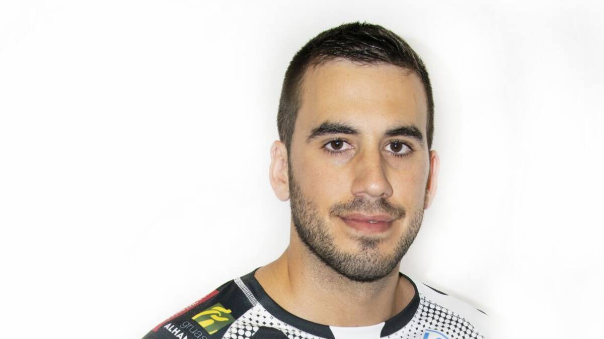 Mario Porras Michán abandona el Ángel Ximénez para dedicarse a sus estudios