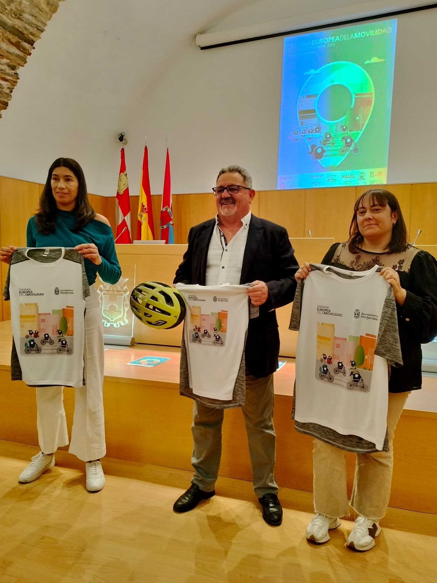 El concejal de Movilidad  y las técnicas