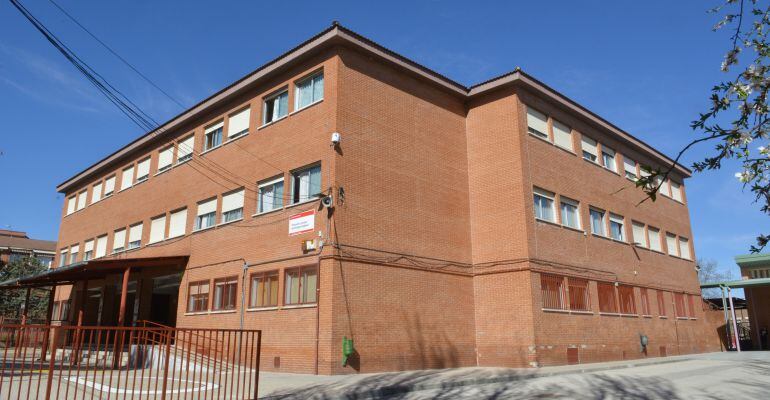 Uno de los centros educativos incluidos en el servicio de limpieza municipal de Sanse