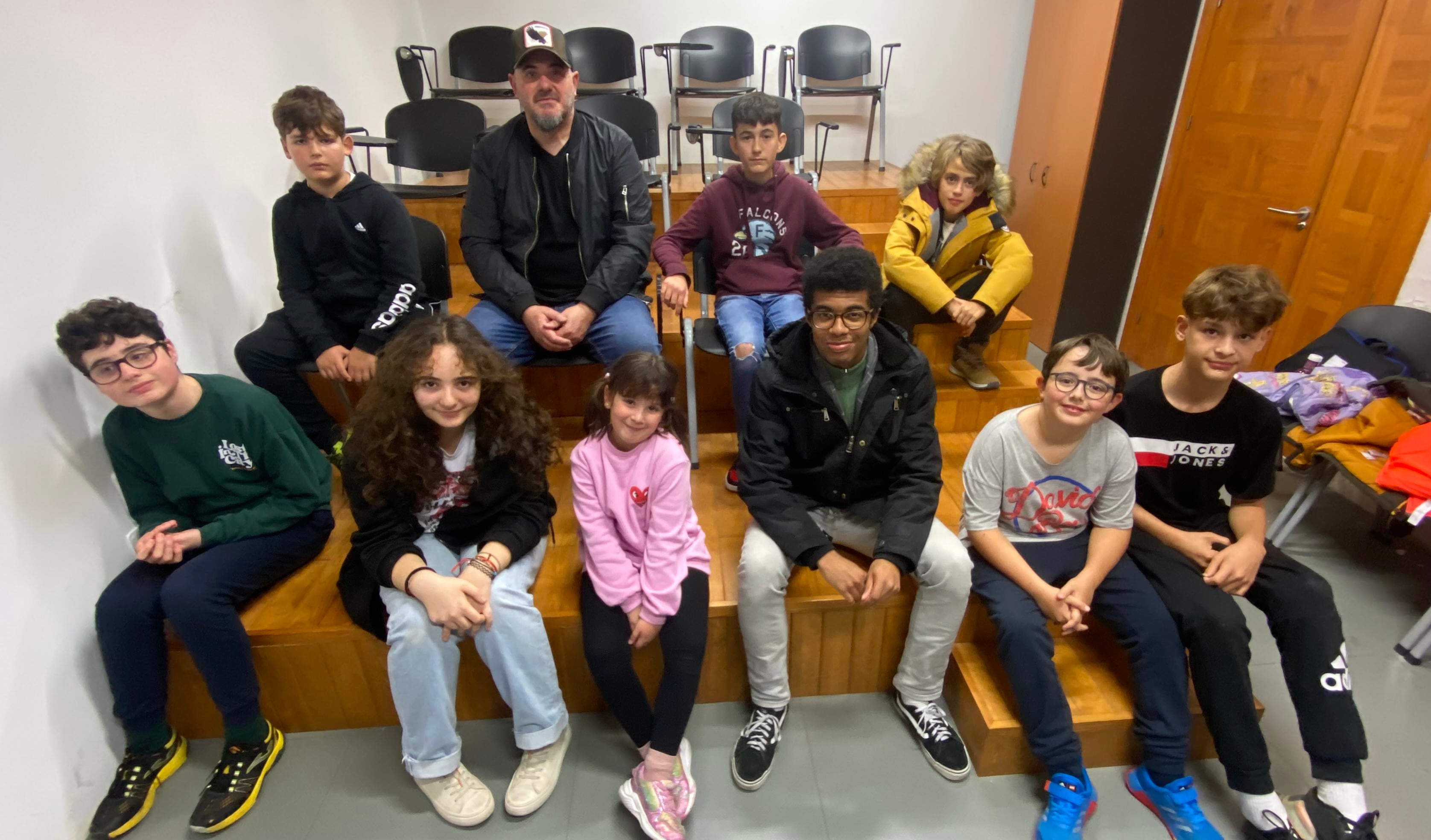 Alumnos de los grupos infantil y adultos de la Escuela Municipal de Cine de Cuenca.