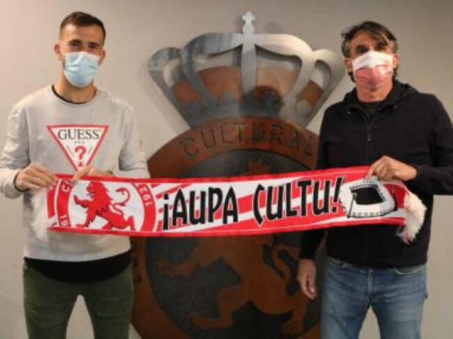 Dioni y Ricar Pozo escenifican el acuerdo de renovación