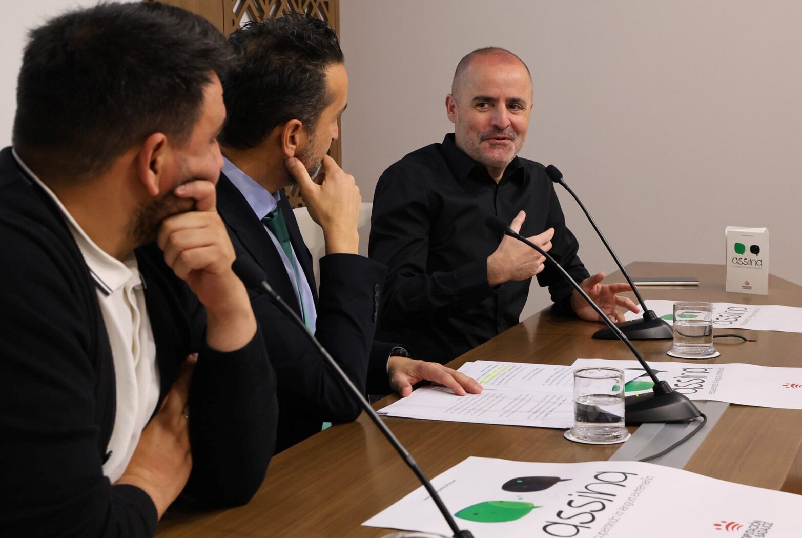 Víctor Manuel Merino, Ricardo Cabezas y Daniel Gordo durante la presentación del proyecto