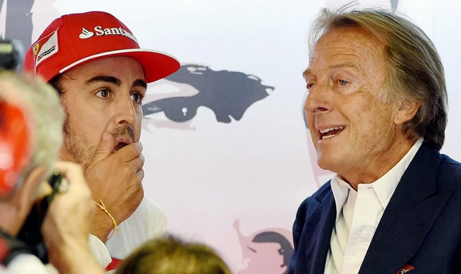 Fernando Alonso charla con Montezemolo