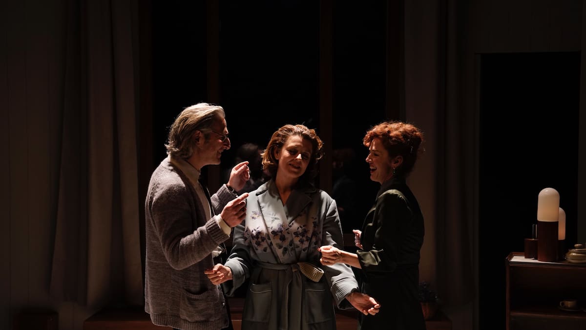 Tragaluz - Entrevista a Marta Belenguer, actriz en la obra 'Viejos tiempos' que se representará en Alcoy el 31 de enero