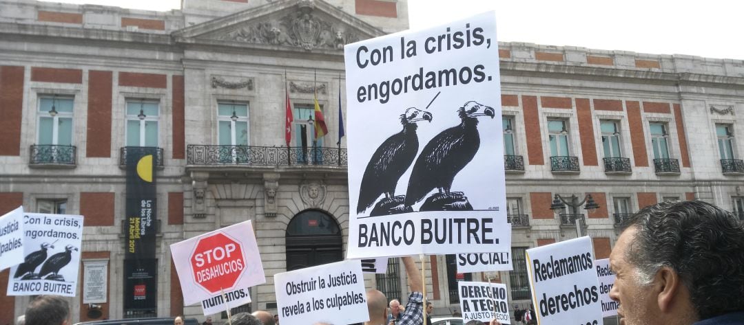 Manifestación contra los fondos buitre