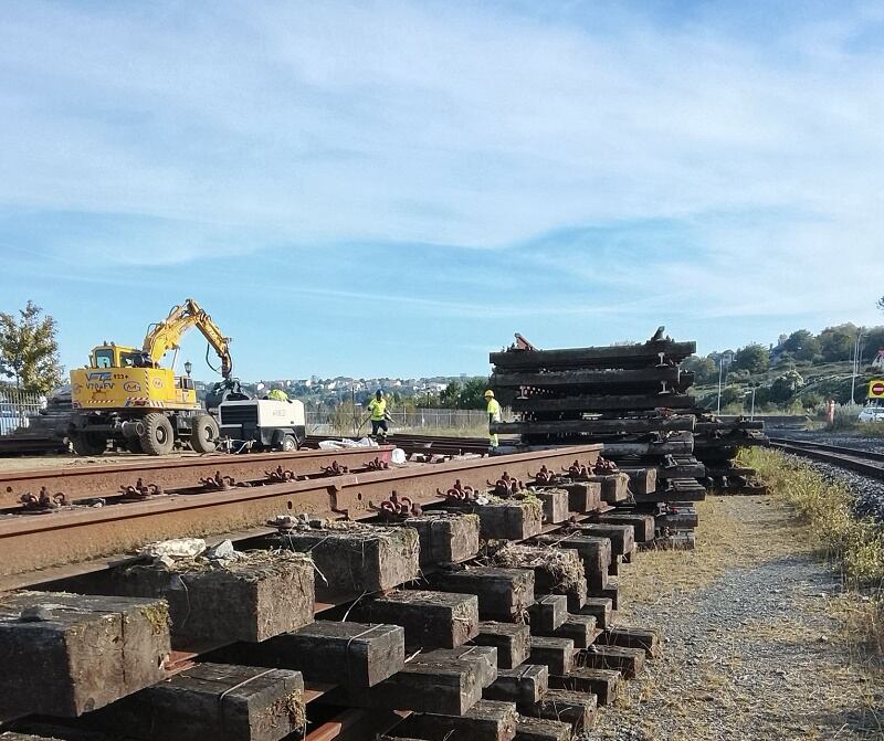 Obras en la vía exterior del tren al Puerto Foto/APFSC