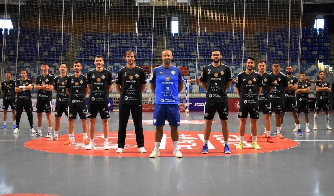 El Palma Futsal posa en el Marín Carpena de Málaga.