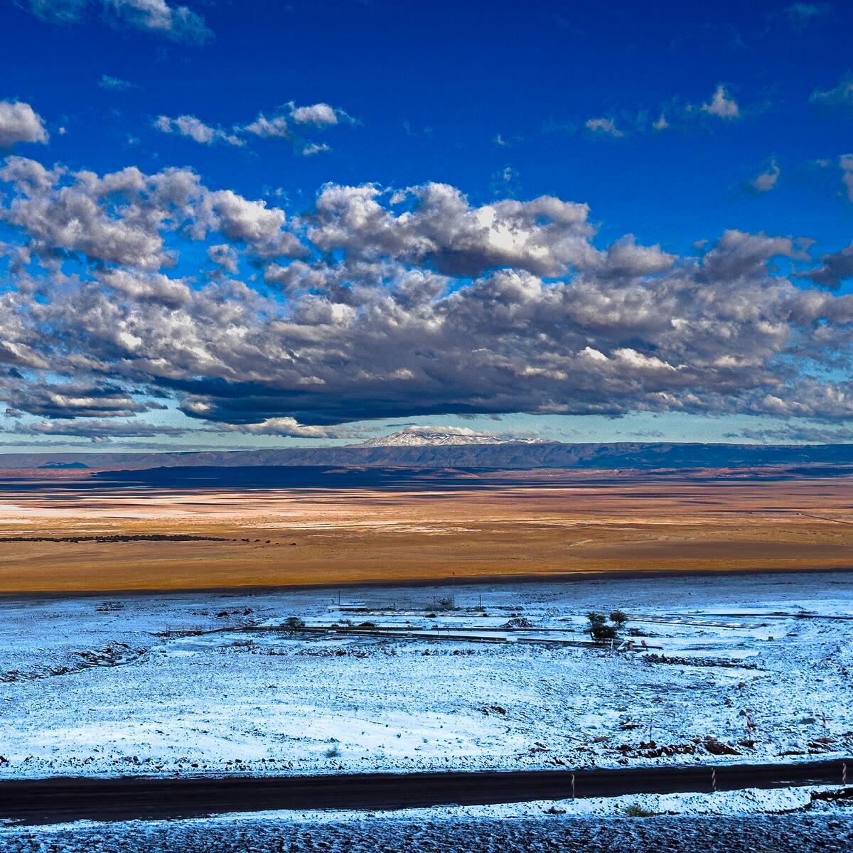 Desde desiertos nevados hasta playas congeladas: un experto explica qué hay detrás de la ola de frío polar que ha afectado a Chile