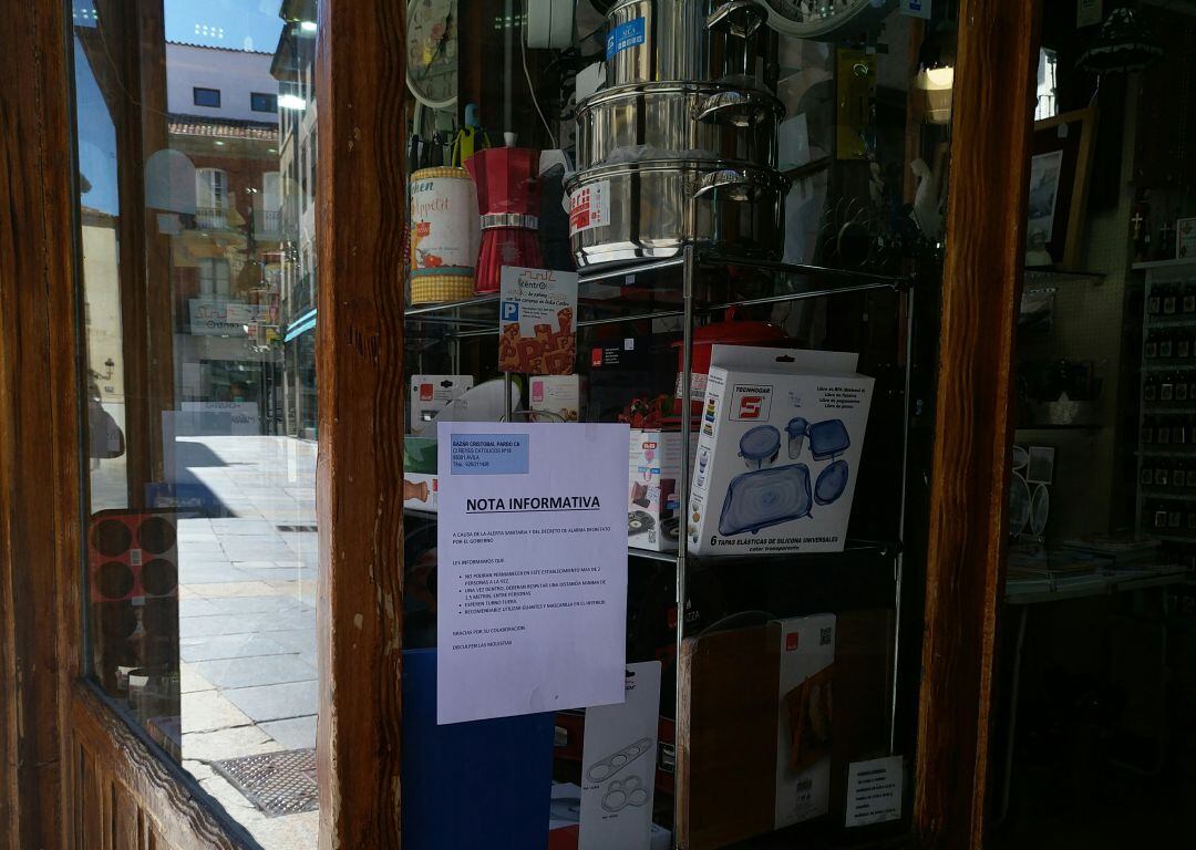 Los comercios muestran carteles con algunas medidas de seguridad e higiene