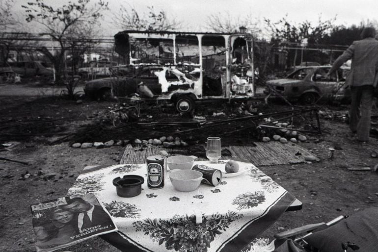 Imagen de archivo de una mesa tras la tragedia de los Alfaques