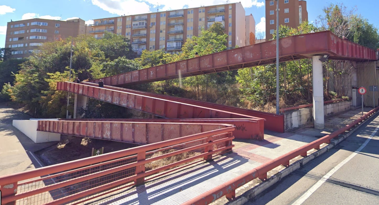 Pasarela sobre barranco del Alamín