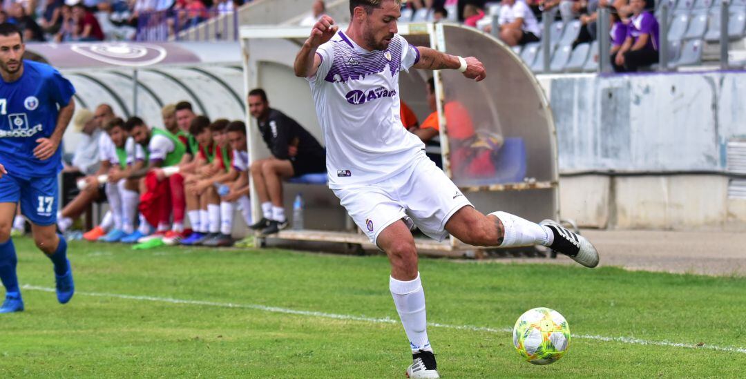 Sosa, jugador del Real Jaén, en uno de los encuentros disputados esta temporada en La Victoria.