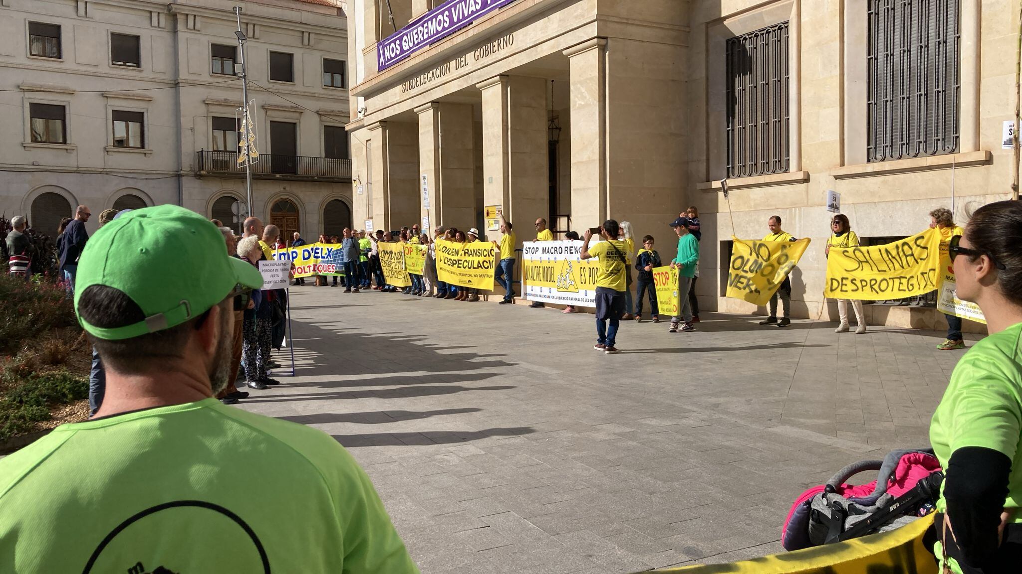 Momento de la manifestación en la Plaza de la Montañeta