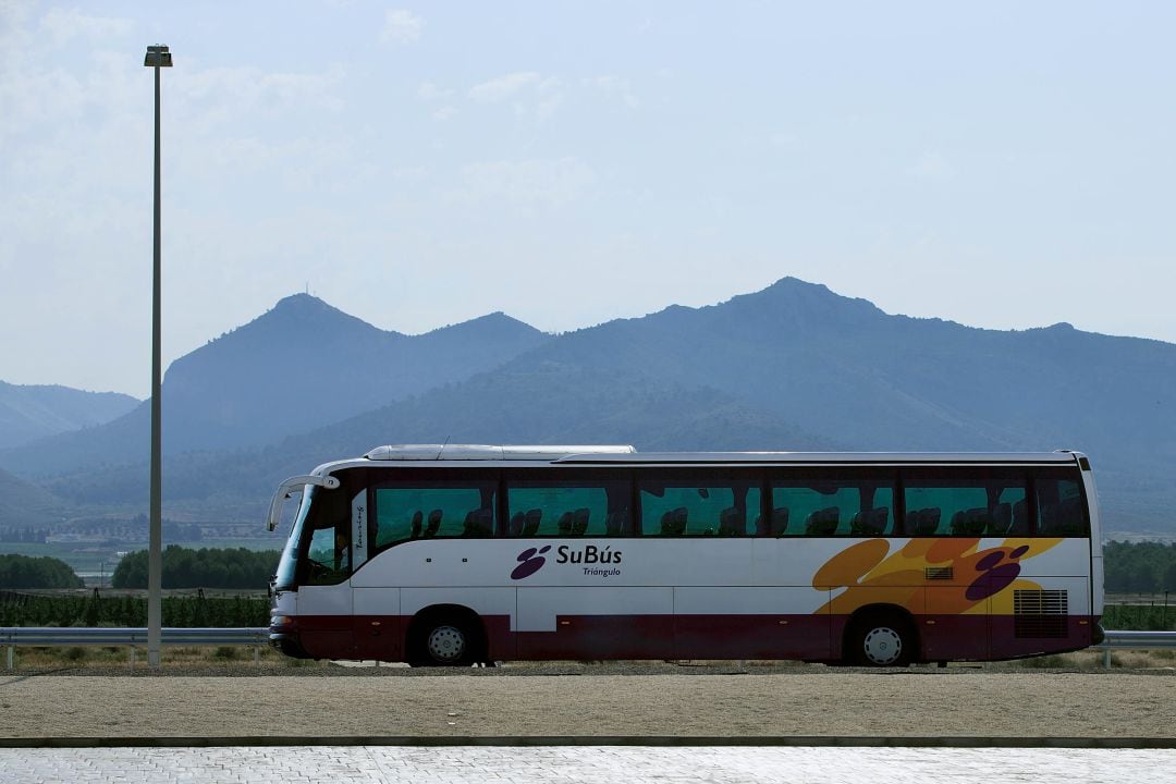 Autobús de transporte de pasajeros discrecional en la provincia de Alicante