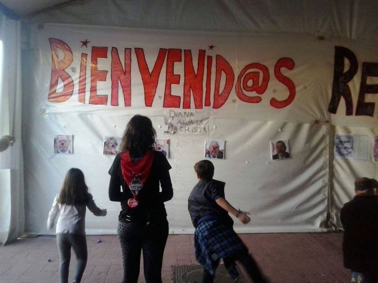 Diana en la carpa de Ganar Móstoles