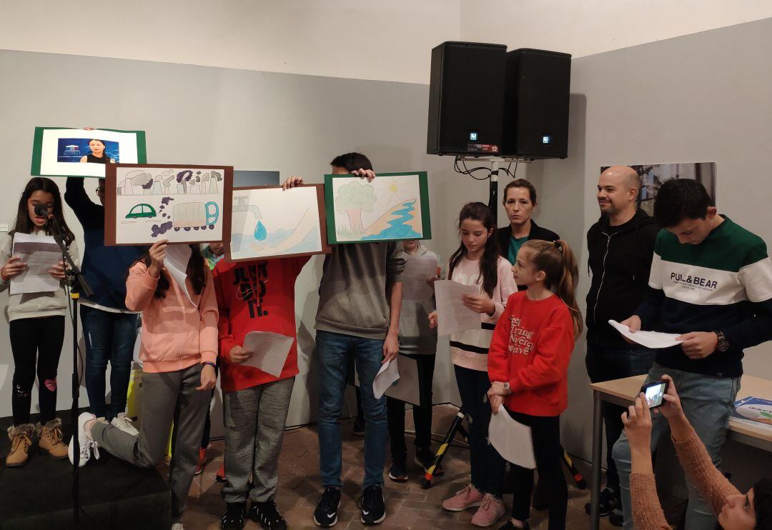 Los actos del aniversario de los derechos de la infancia se han desarrollado en las salas de La Alhóndiga