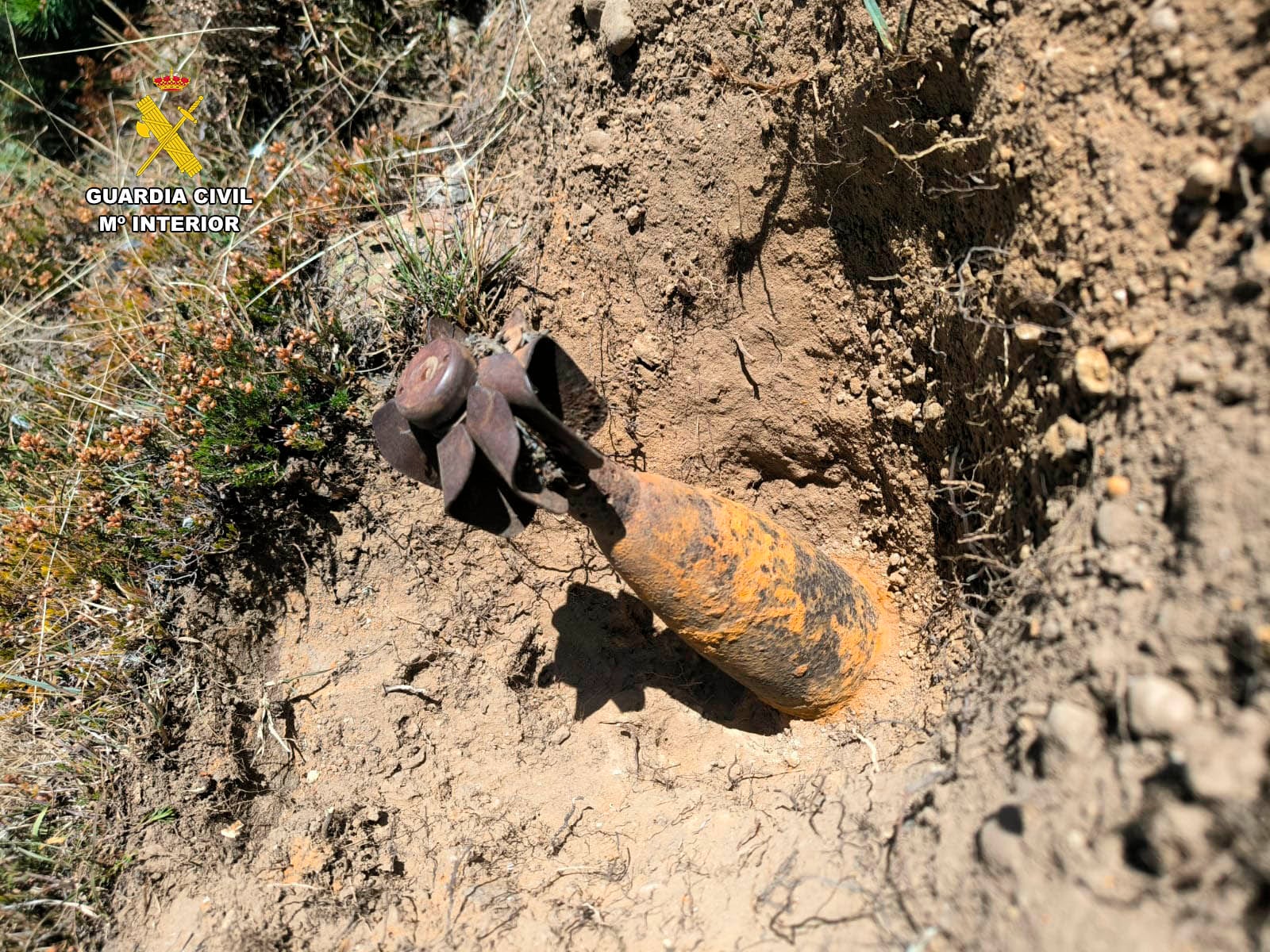 La Guardia Civil destruye una granada de mortero encontrada en Sierra Cebollera en La Rioja
