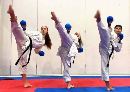 Els tres karateques del Físics han estat seleccionats pel combinat balear que competirà al Campionat d'Espanya.