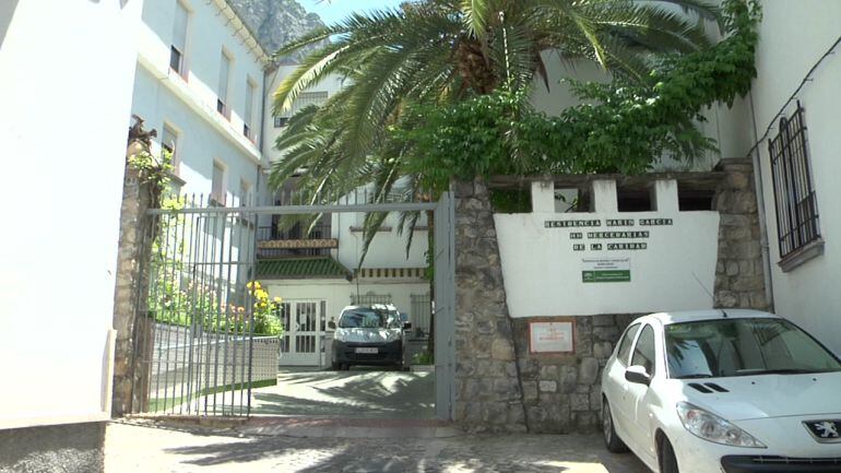 Entrada principal de la residencia de mayores Marín García de Cazorla 